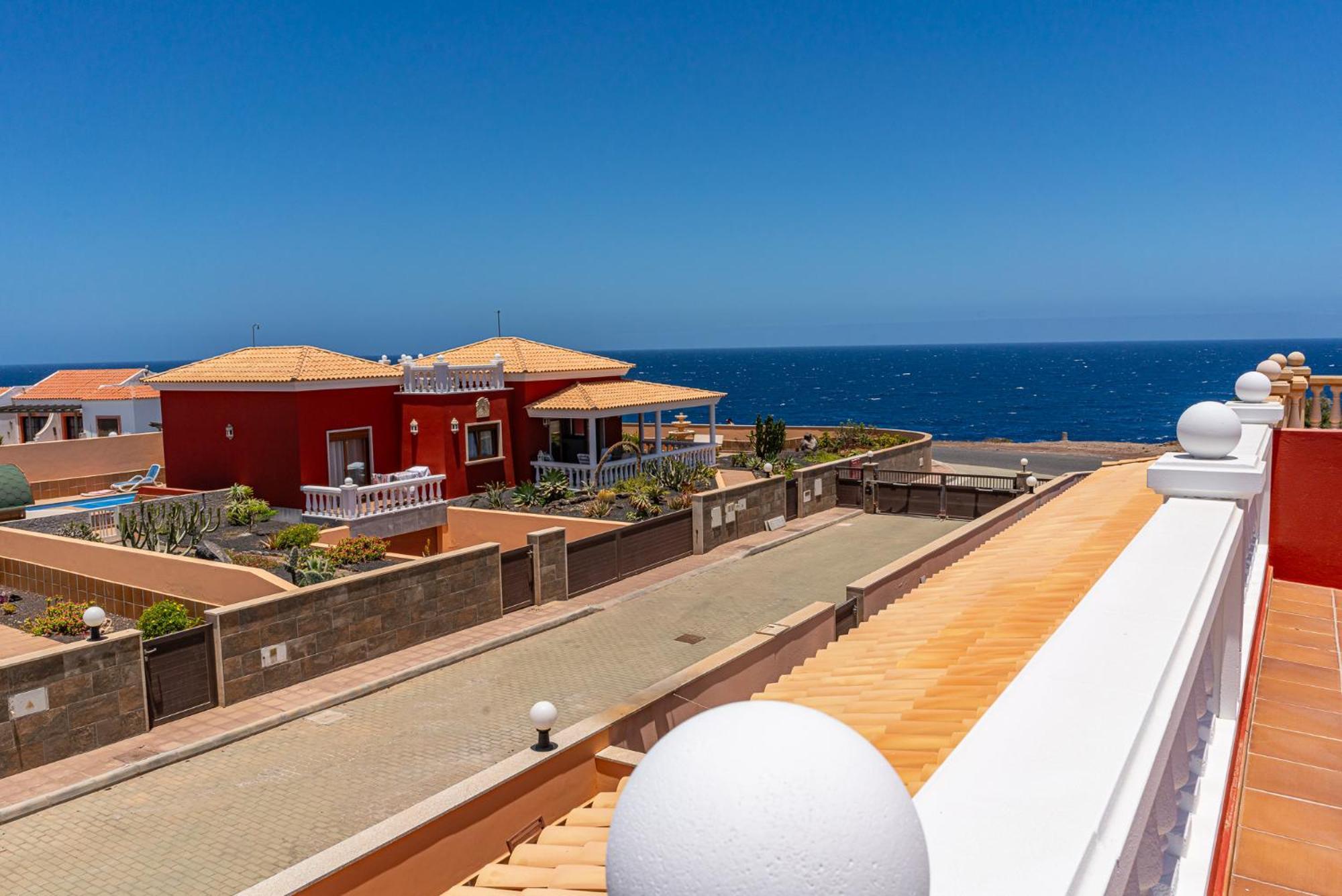 Villa Oceana - Cliffside Retreat Costa De Antigua Luaran gambar